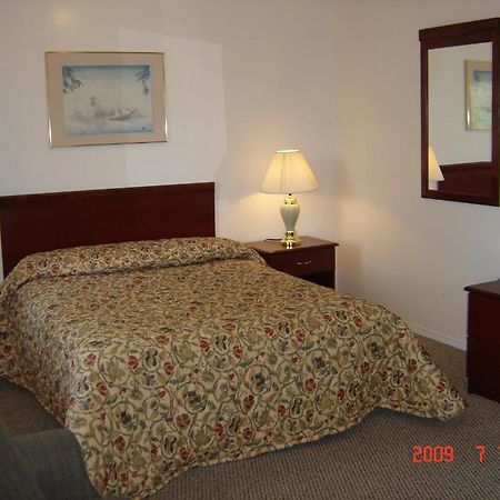 Beachside Motel Penticton Ngoại thất bức ảnh